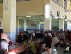 Müftü Depremzedeleri Ziyaret Etti