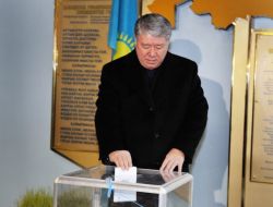 "Her Kazak Vatandaşı Kendi Geleceği İçin Oy Verdi"