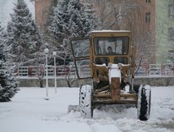 Erzincan'da 182 Köy Yolu Ulaşıma Kapalı