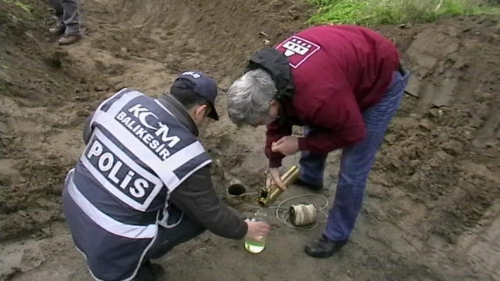 Susurluk'ta akaryakıt tankları ele geçirildi