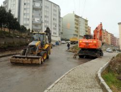 Balıkesir'de Yüzey Suları İçin Drenaj Hattı Döşeniyor
