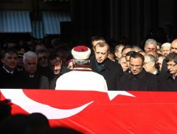 Rauf Denktaş Son Yolculuğuna Uğurlandı