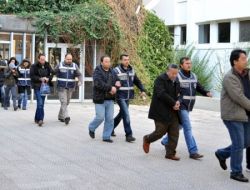 Üç İlde Dolandırıcılık Operasyonu