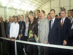 Bakan Özak: Türkiye, 15-16 Milyon İlköğretim Talebesinden Sporda Yararlanması Gerekir