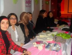 Zafer Koleji'nden Depremzede Öğrencilere Atkı-bere Desteği