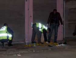 Bisikletli Gençlerde 2 Adet Cep Telefonu Düzenekli Bomba Bulundu