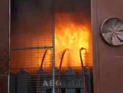 Şehir Merkezindeki Trafo Yangını Korkuttu