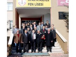 Van Depreminde Hayatını Kaybeden Öğretmenin İsmi Fen Lisesi’ne Verildi