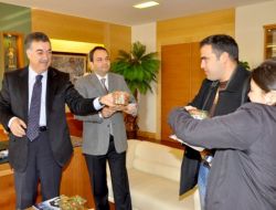 Aydın Valisi Al: Çilek Üreticisine Desteğimiz Artarak Devam Edecek