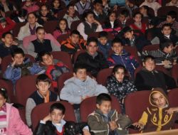 Depremzede Çocuklar Sinema Keyfi Yaşadı