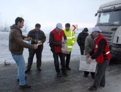 Tır Sürücülerine Çorba Kızılay’dan..