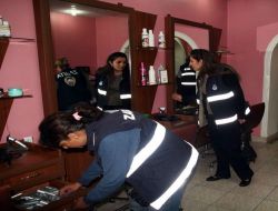 Zabıta, Seyyar Satıcı Ve Kuaförlere 'domuz Gribi' Denetimi Yaptı