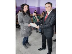 Çocuk Evlerinde Kalan Öğrencilere Karne Sürprizi