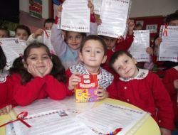 İlk Karne Harçlılıklarını Van’a Gönderdiler