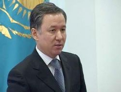 Kazakistan’da Milletvekilleri Yemin Etti