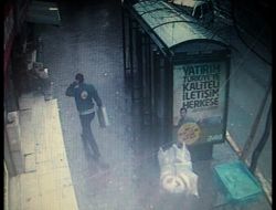 ‘bak Postacı Geliyor, Arabayı Çaldırıyor’