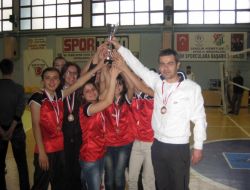 Bor Kız Teknik Ve Meslek Lisesi Şampiyon