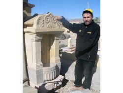 Çeşme Yaptırmak İsteyen Hayırseverlerin Artması,taş Ustalarının Yüzünü Güldürdü