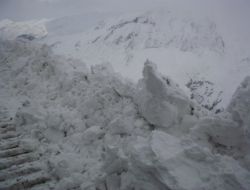 Diyarbakır-muş Kara Yolu 5 Gün Sonra Trafiğe Açıldı