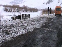 Ağrı'da Trafik Kazası: 4 Ölü