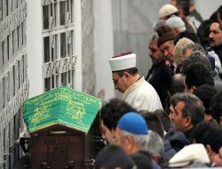 Domuz Gribinden Ölen Durmuş İlhan'ın Amcası: İhmal Var, Dava Açacağız
