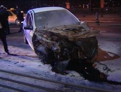 Alkollü Sürücü Yaralı Arkadaşını Kucağında Taşımaya Çalıştı