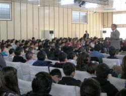 Selçuk Anafen Dershaneleri Eğitim Semineri Düzenledi