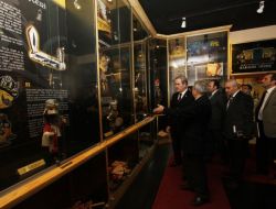 Karagöz Ve Hacivat'a Yeni Replikler Aranıyor