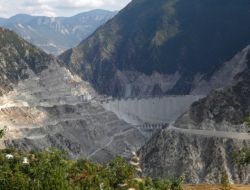 Deriner Barajı'nda Şubatta Su Tutulmaya Başlanacak
