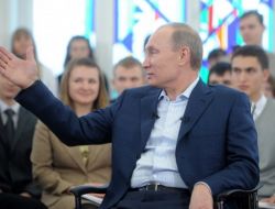 Putin: Rusya’da Artık Hiçbir Zaman Diktatörlük Olmayacak