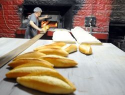 Ardahan'da Ekmek 50 Kuruşa İndi, Vatandaş Kalite Endişesi Yaşıyor