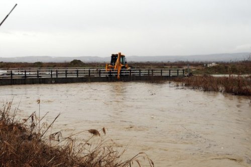 Büyük Menderes Nehri Taştı