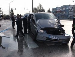 Lüks Araçta 20 Çuval Esrar Çıktı!