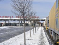 Bulgaristan Kapılarını TIR'lara Kapattı!