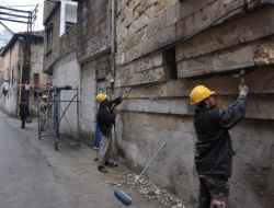 Şahinbey'de, Sokak Sağlıklaştırma Çalışmalarını Sürdürüyor