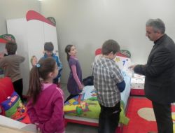 Caillou Lisanslı Mobilyalar, Çocuk Odalarını Süsleyecek