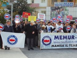 Sendikalar Hükümeti Protesto Etti