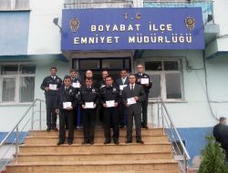 Boyabat'ta Başarılı Polisler Ödüllendirildi