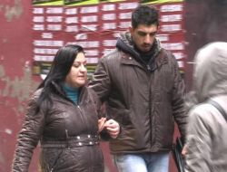 Kuyumcudan Bilezik Çalan Kadın Polisten Kaçamadı