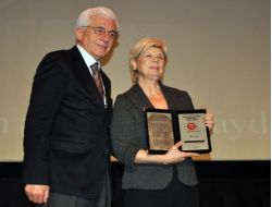 Doğan'ın Eşinden Tutuklulara..