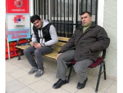 Ülkelerindeki Şiddetten Kaçtılar, Dolandırıcının Eline Düştüler