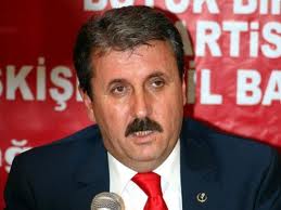 Destici yeniden genel başkan