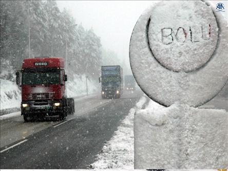 Bolu Dağı'nda kar yağışı