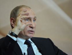 Putin’den Liberal Açılım; İş Dünyasında Devletin Kontrolü Sınırlandırılmalı