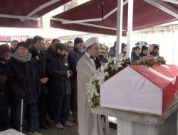 Keriman Halis Ece Son Yolculuğuna Uğurlandı