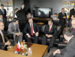 Makedonya Başbakanı, Türk İşadamlarını Ülkesine Yatırım İçin Davet Etti