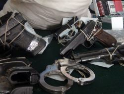 Polis Ve Jandarmaya Kumara Yardım Gözaltısı