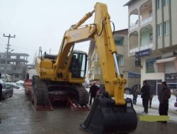 Çağlayancerit Belediyesi Araç Parkını Modernize Ediyor