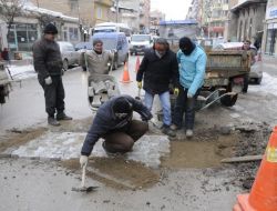 Belediye, Bozulan Yollarda İyileştirme Çalışması Başlattı