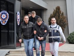 Yolda Yürüyen Kadının Çantasını Çalan Kapkaçcı Tutuklandı